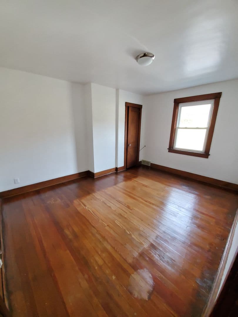 Pittsburgh House: 4714 Sylvan Ave