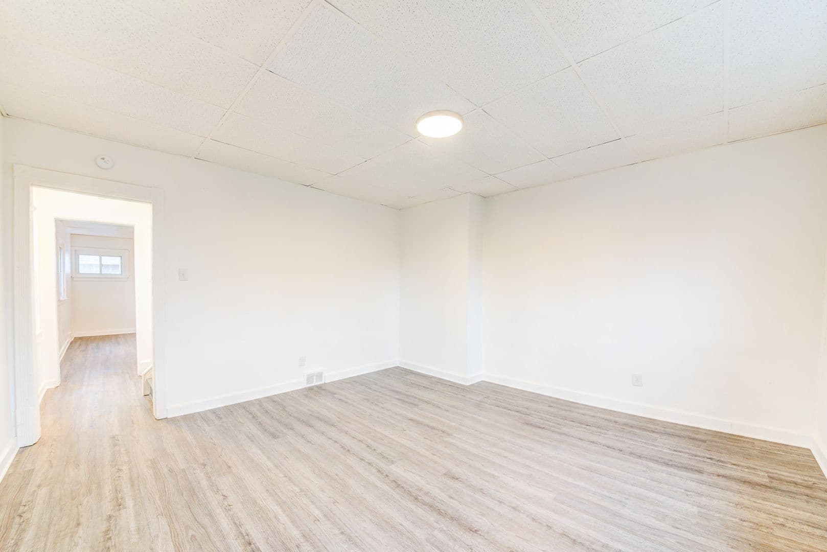 Pittsburgh Apartment: 615 E Warrington Ave