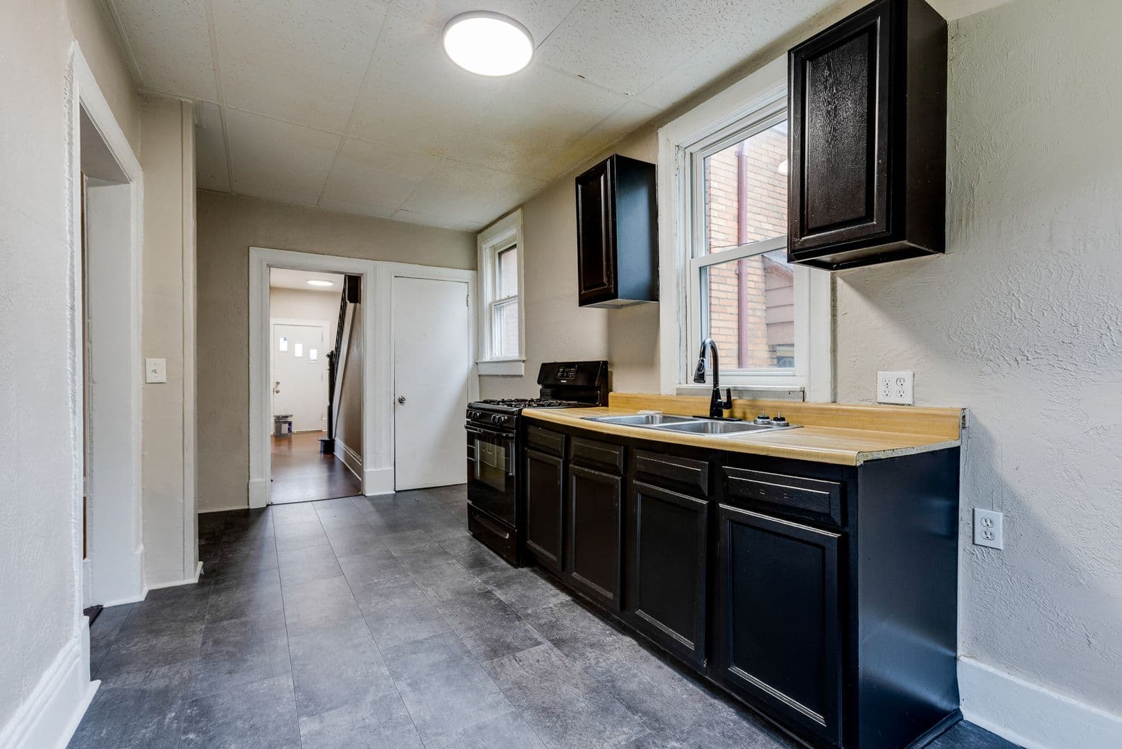 Pittsburgh House: 415 Edgemont St