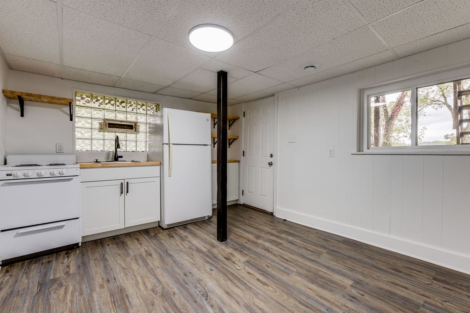 Pittsburgh Apartment: 238 Hazelwood Ave