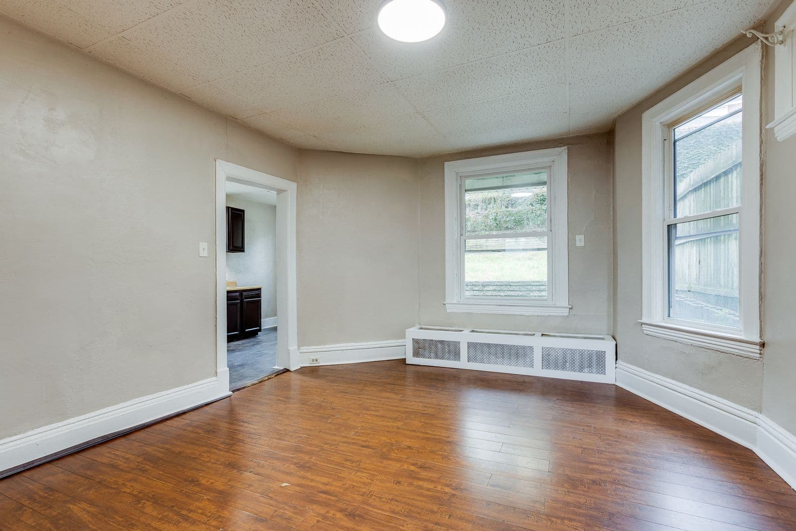 Pittsburgh House: 415 Edgemont St