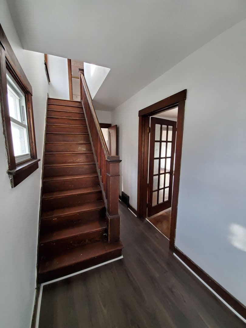 Pittsburgh House: 4714 Sylvan Ave