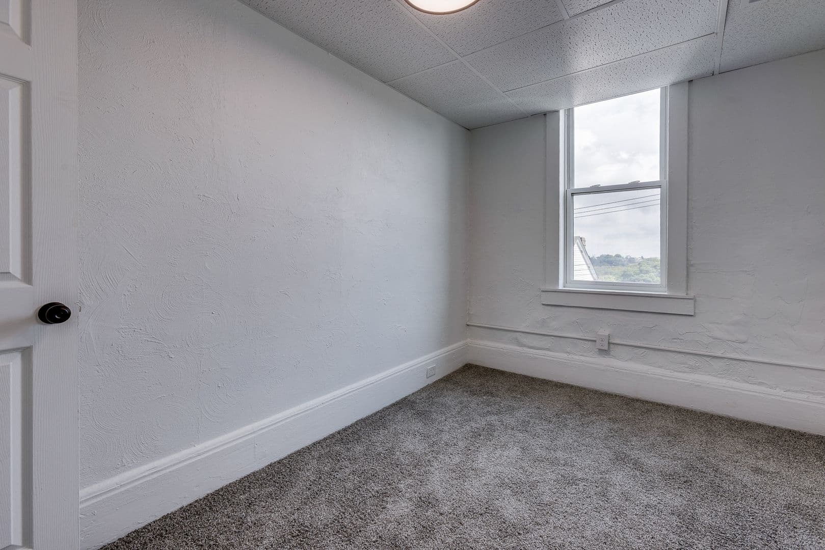 Pittsburgh Apartment: 35 Mt Oliver St