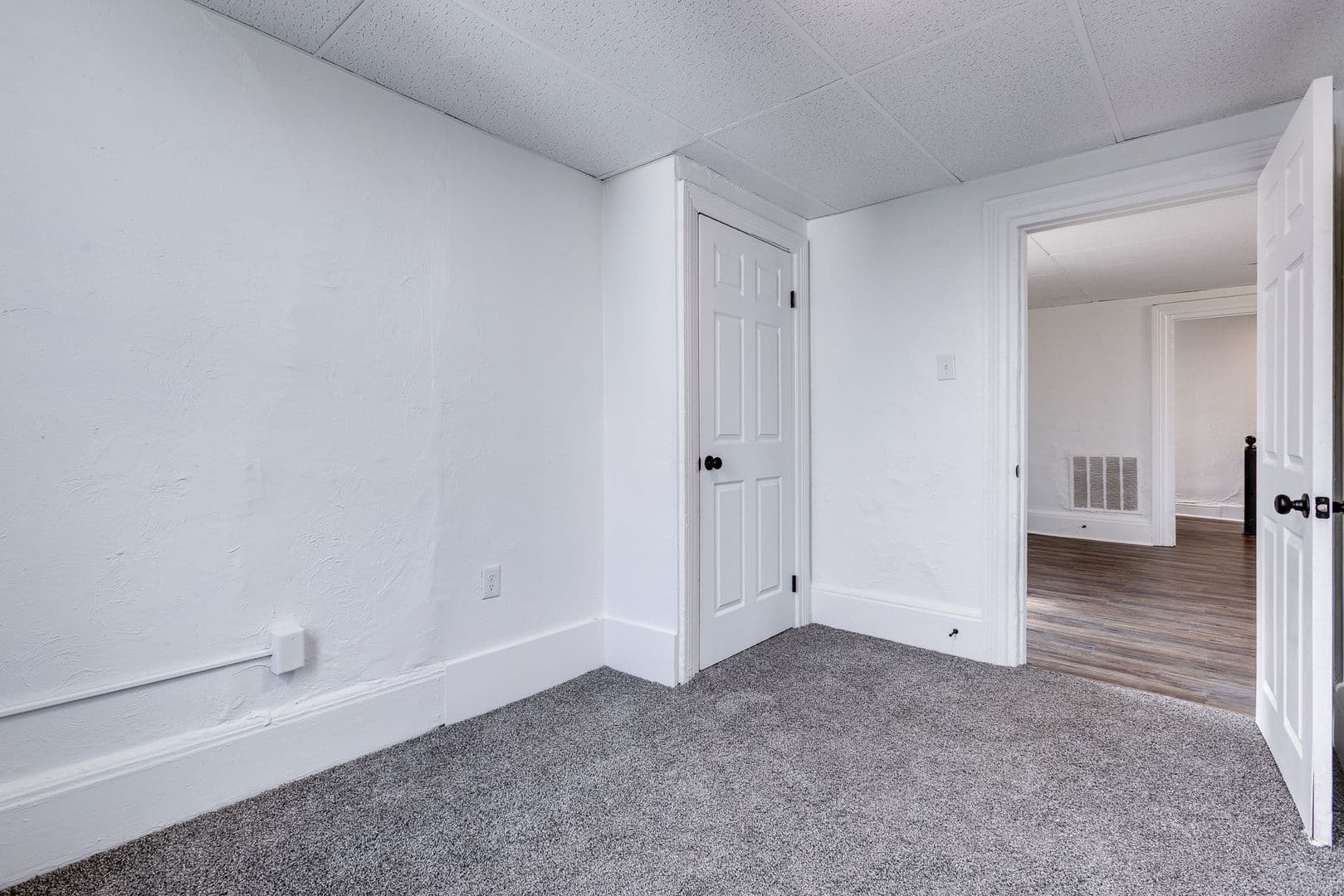 Pittsburgh Apartment: 35 Mt Oliver St