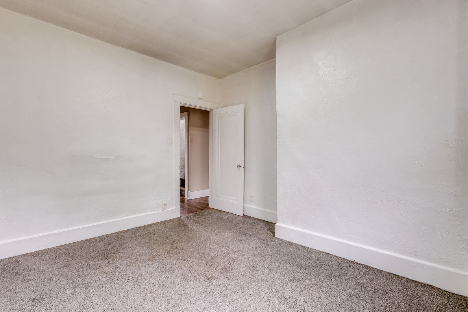Pittsburgh House: 415 Edgemont St
