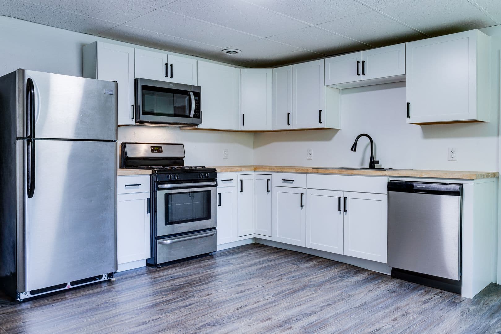 Pittsburgh Apartment: 35 Mt Oliver St