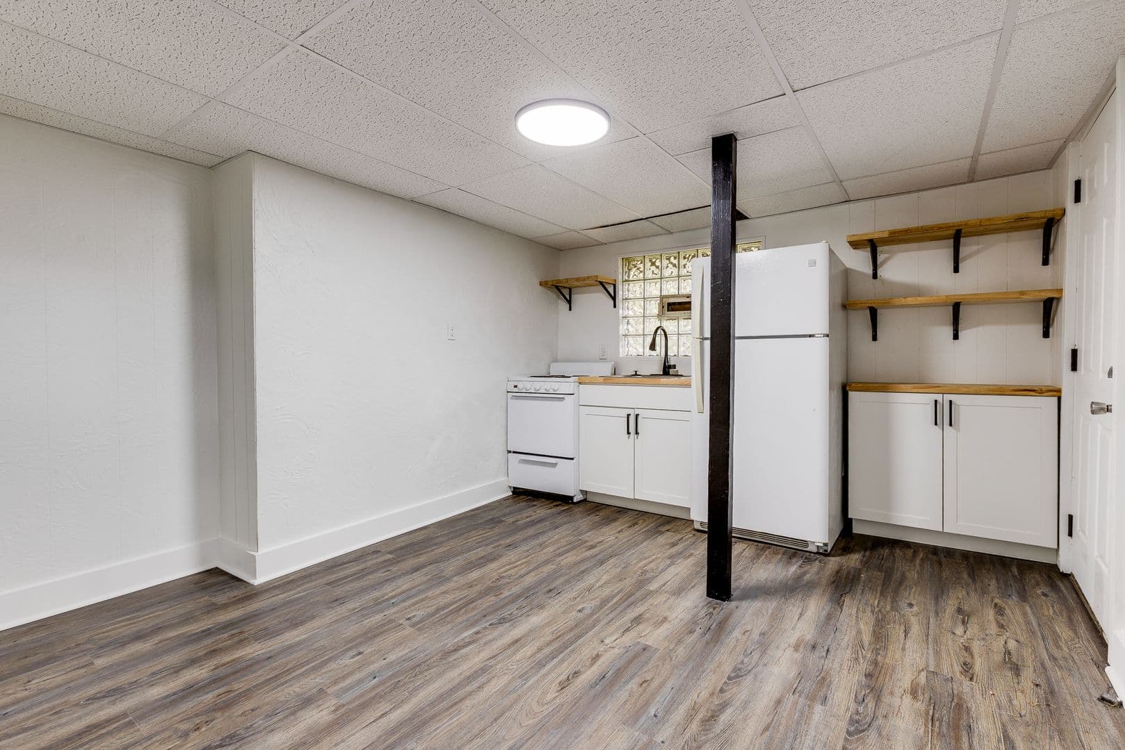 Pittsburgh Apartment: 238 Hazelwood Ave