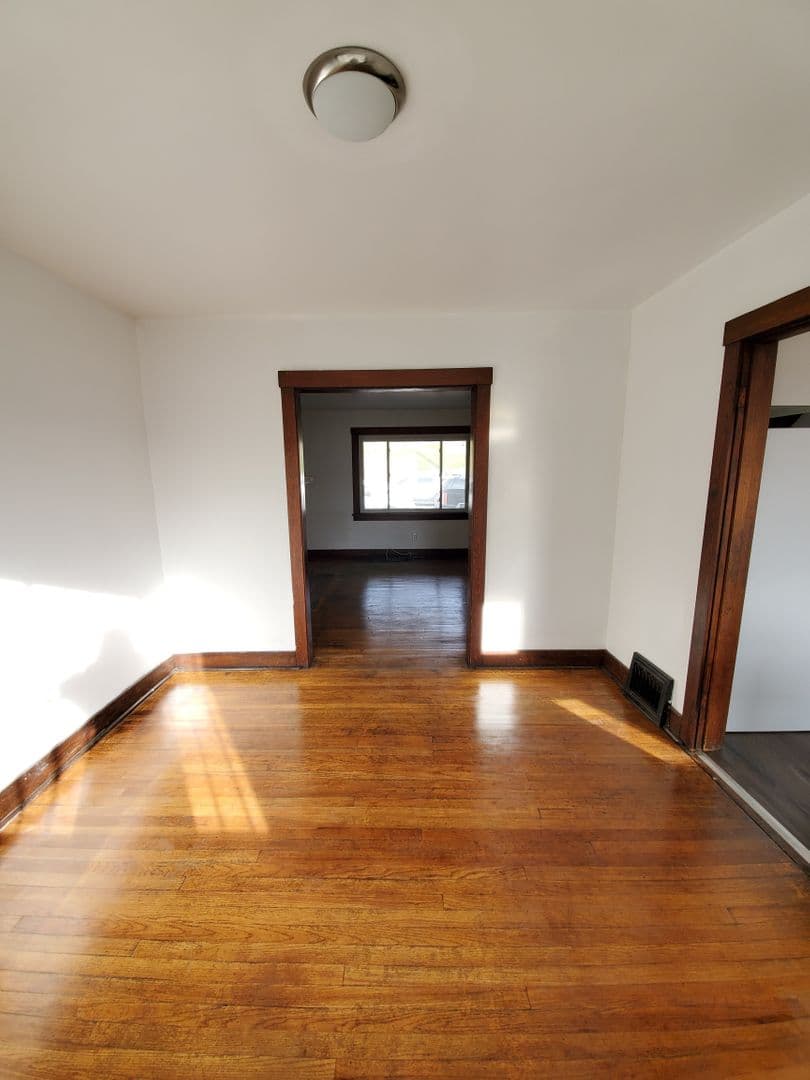 Pittsburgh House: 4714 Sylvan Ave