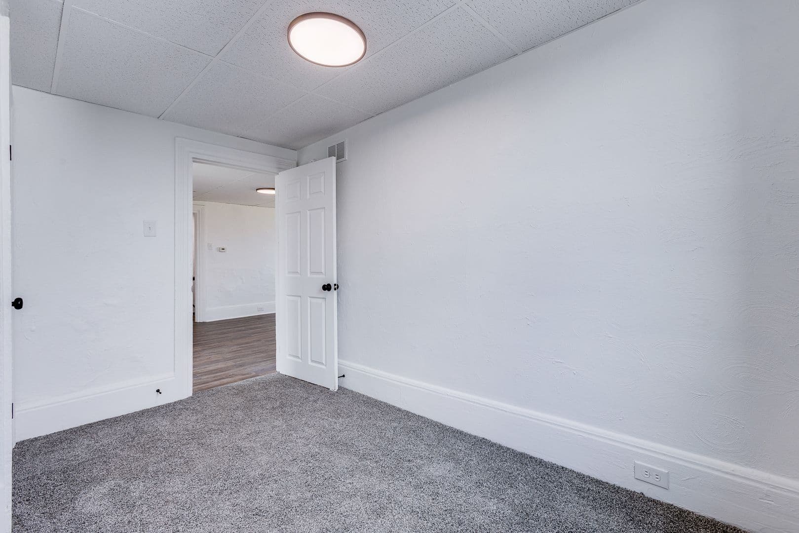 Pittsburgh Apartment: 35 Mt Oliver St