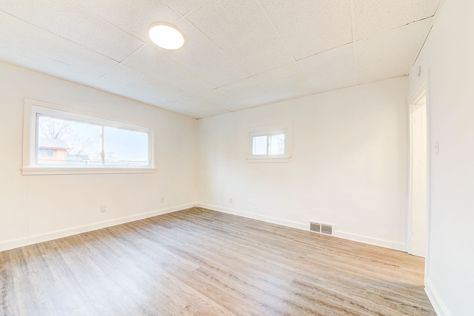 Pittsburgh Apartment: 615 E Warrington Ave