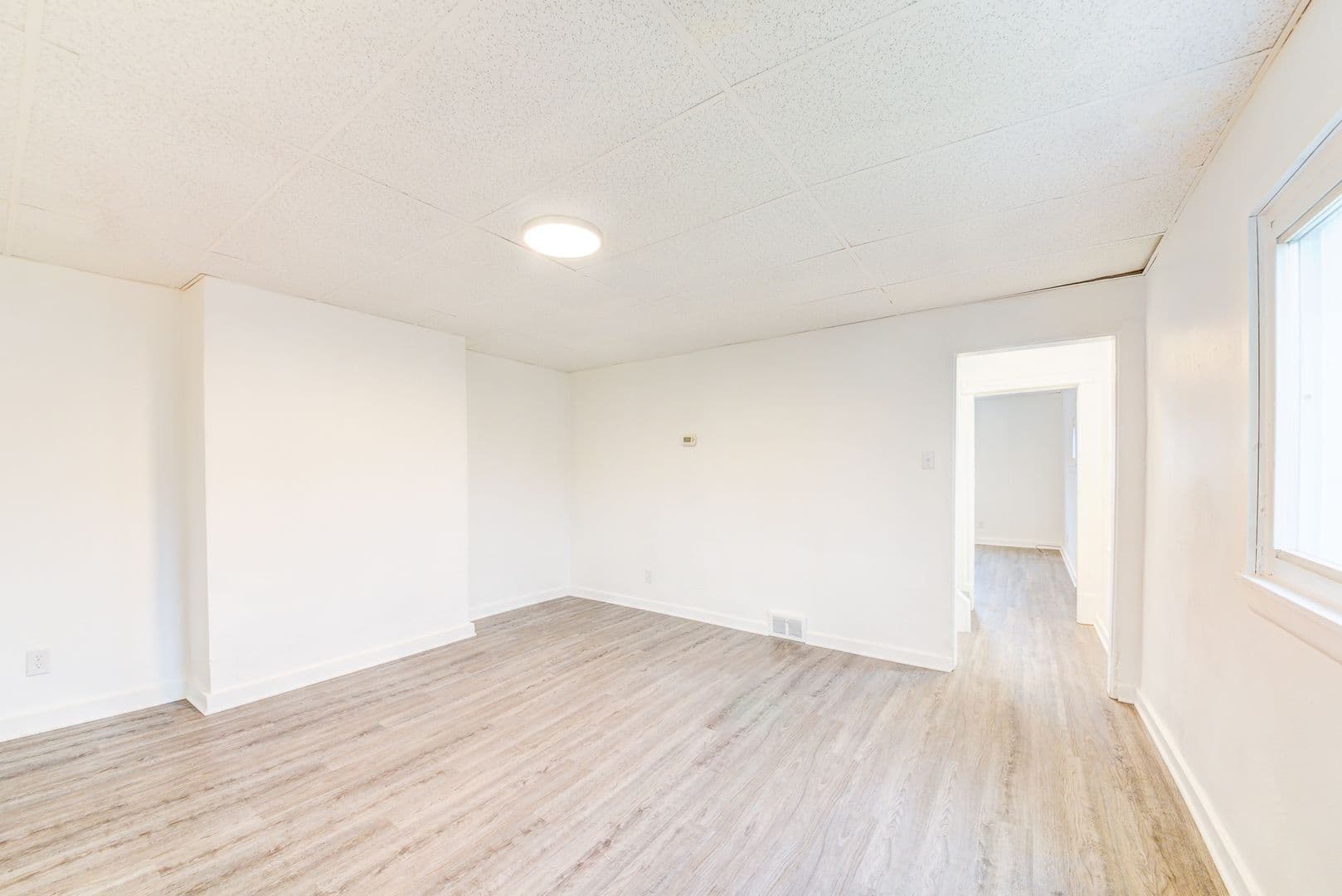 Pittsburgh Apartment: 615 E Warrington Ave