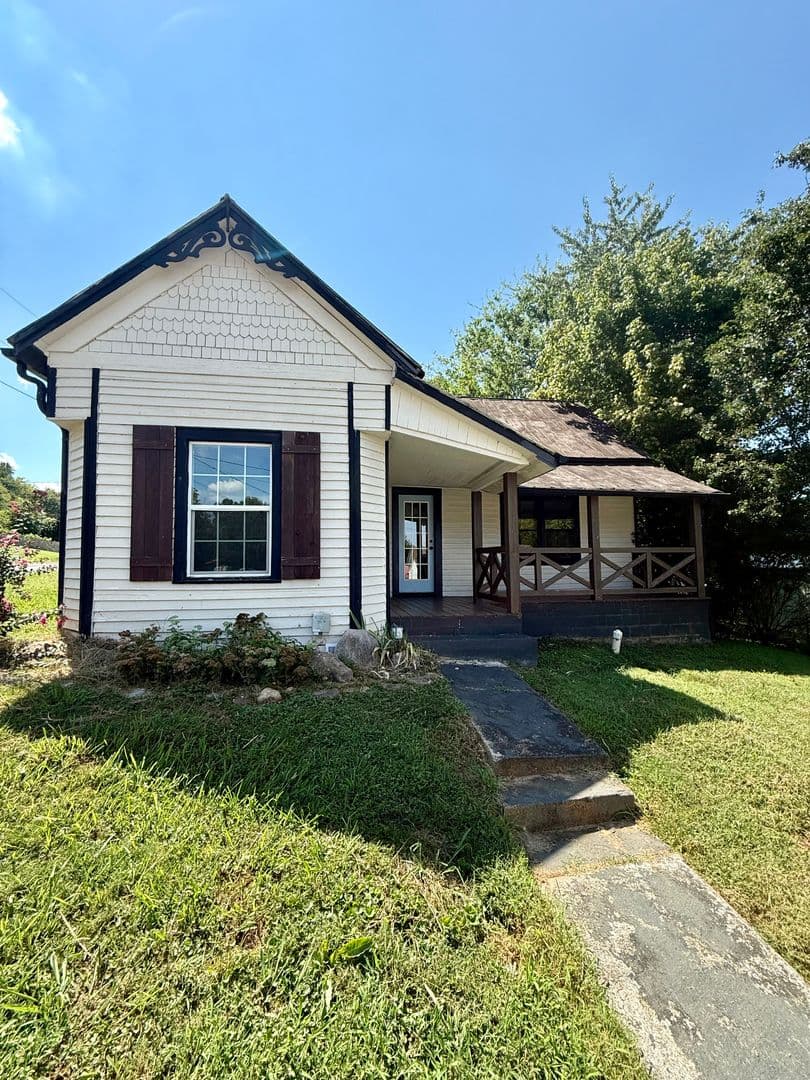 Loudon House: 1116 Freedman Street