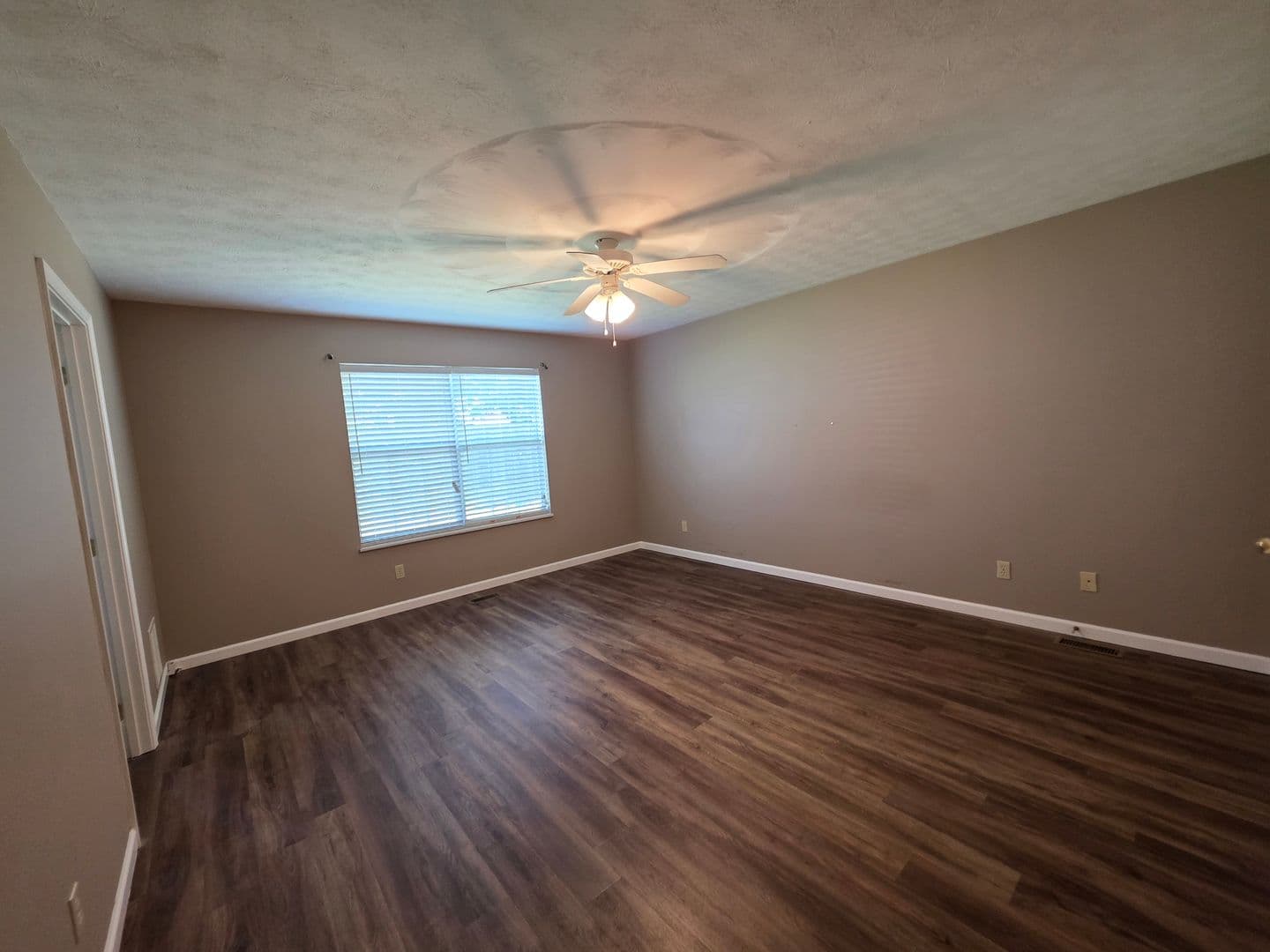 Maryville House: 1012 Willow Creek Circle