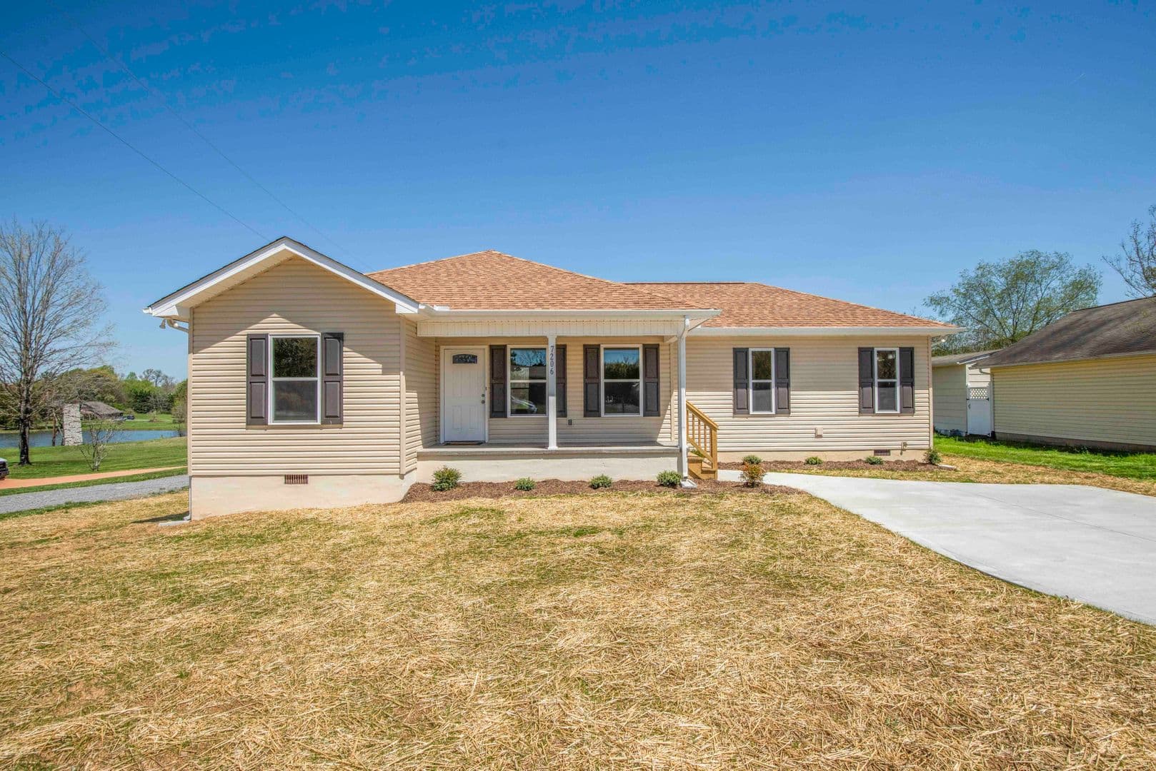 Knoxville House: 7206 Della Drive