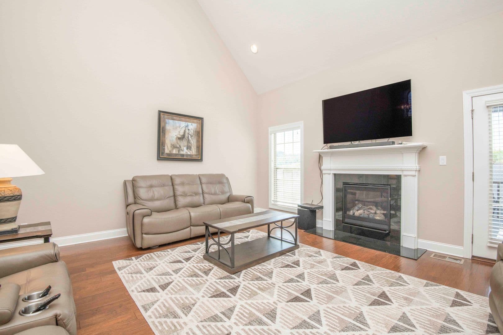 Knoxville House: 12032 Poplar Meadow Lane