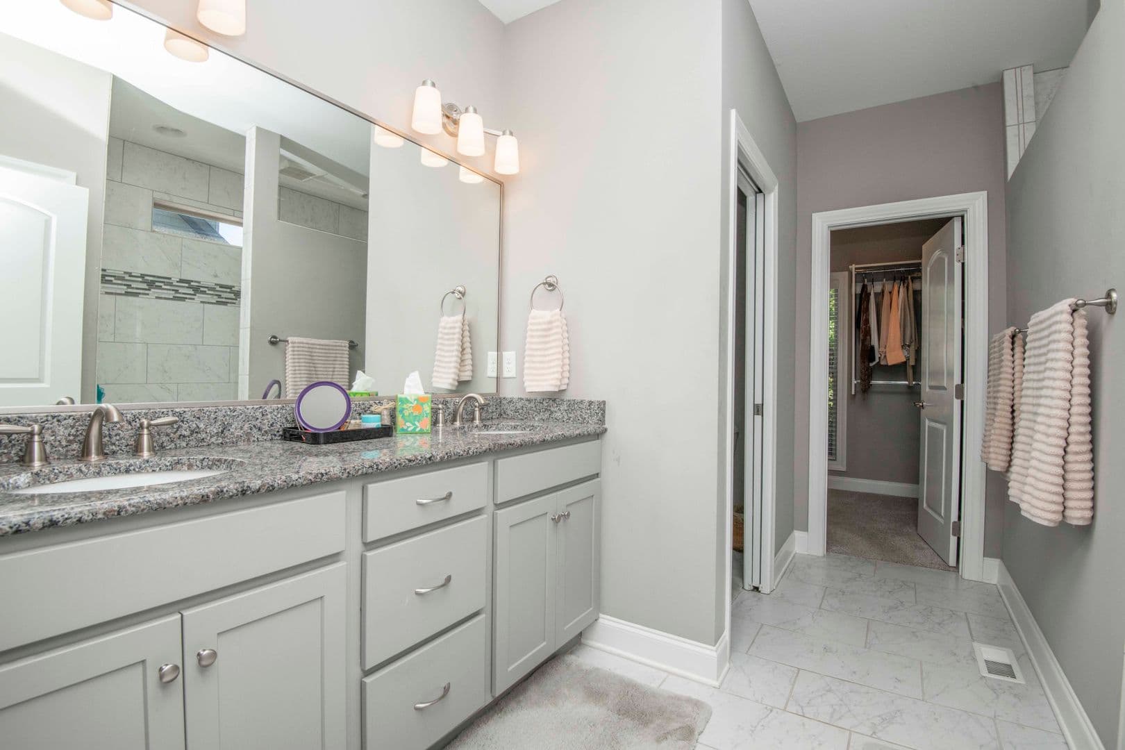 Knoxville House: 12032 Poplar Meadow Lane