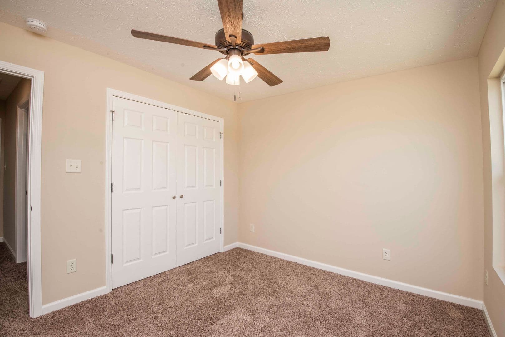 Knoxville House: 7206 Della Drive
