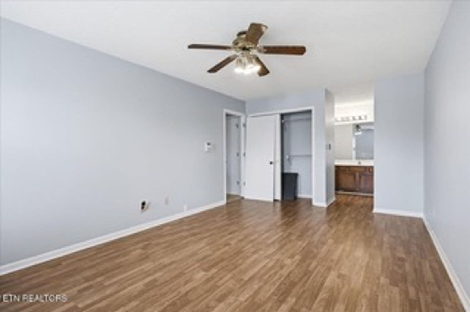Knoxville House: 8941 Colchester Ridge Road