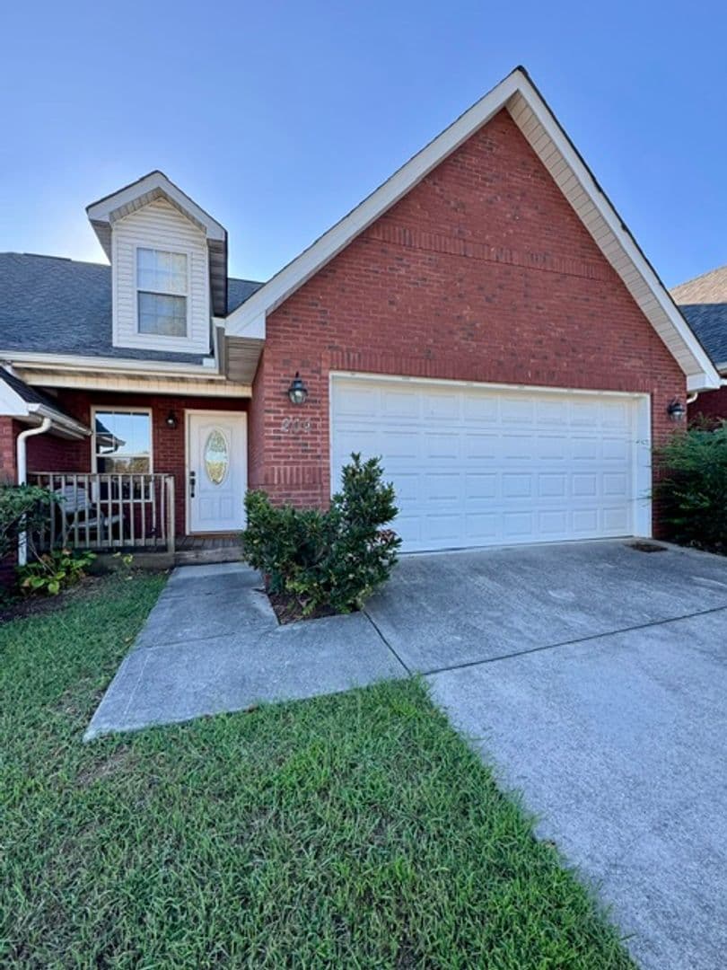 Maryville Condo: 209 Covington Lane