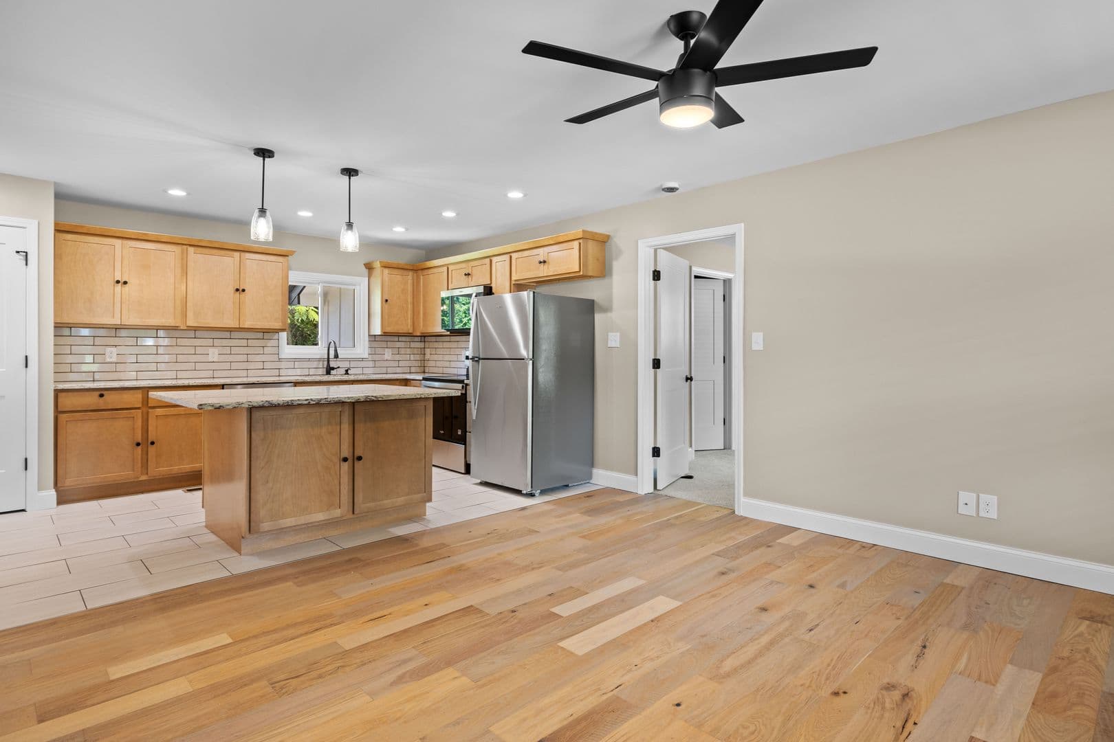 Maryville House: 910 Windlau Court