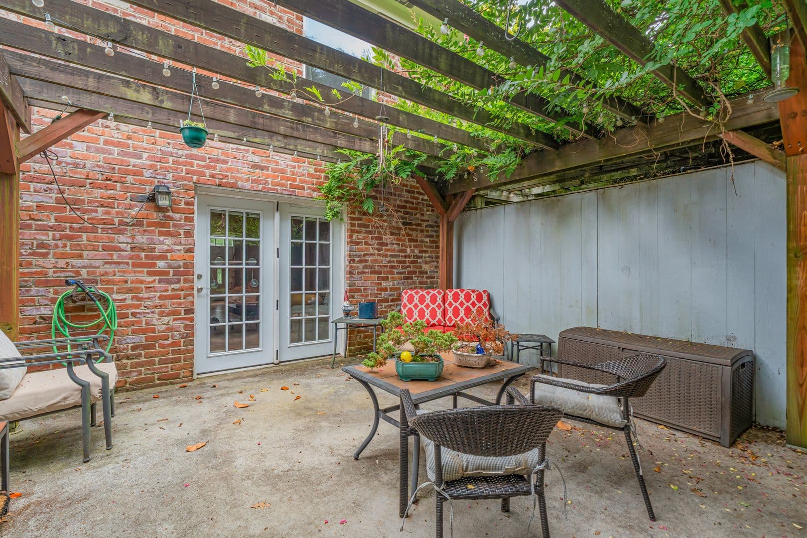 Knoxville House: 7021 Traditional Drive Northwest