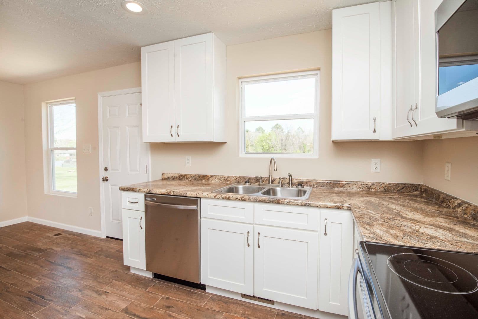 Knoxville House: 7206 Della Drive