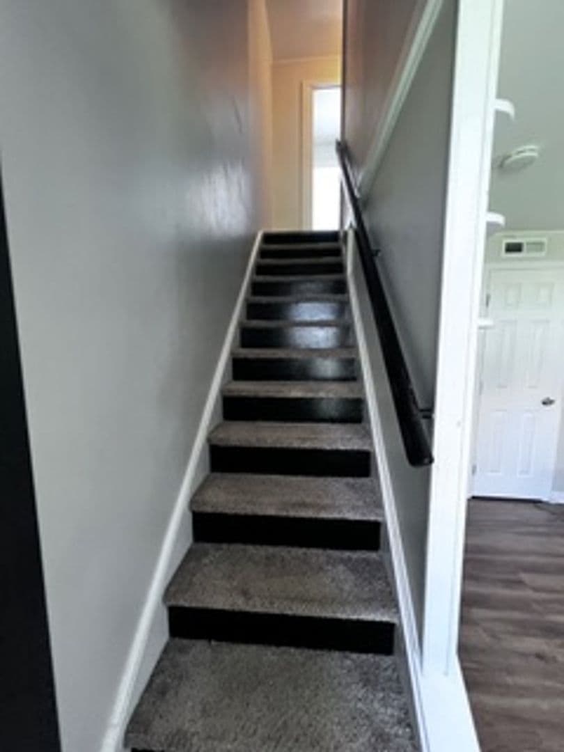 Oak Ridge Townhome: 221 West Fairview Road