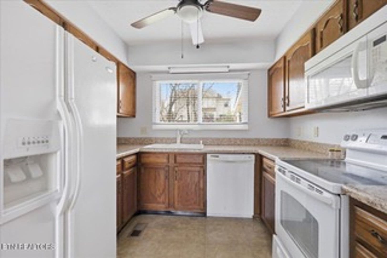 Knoxville House: 8941 Colchester Ridge Road