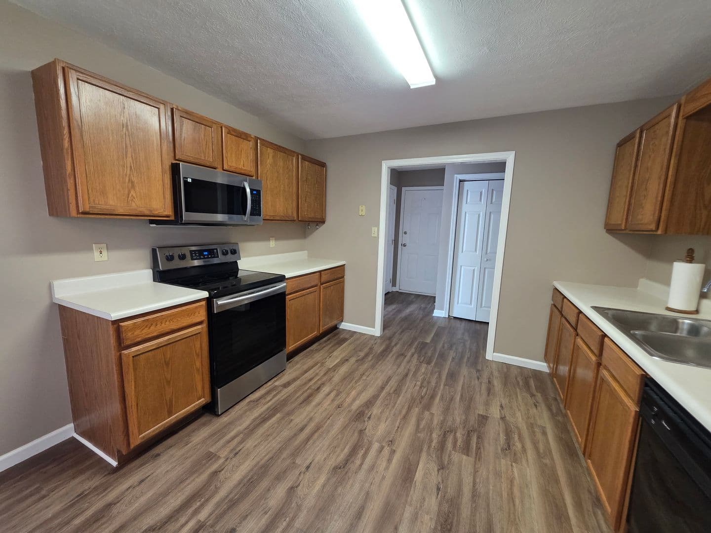 Maryville House: 1012 Willow Creek Circle