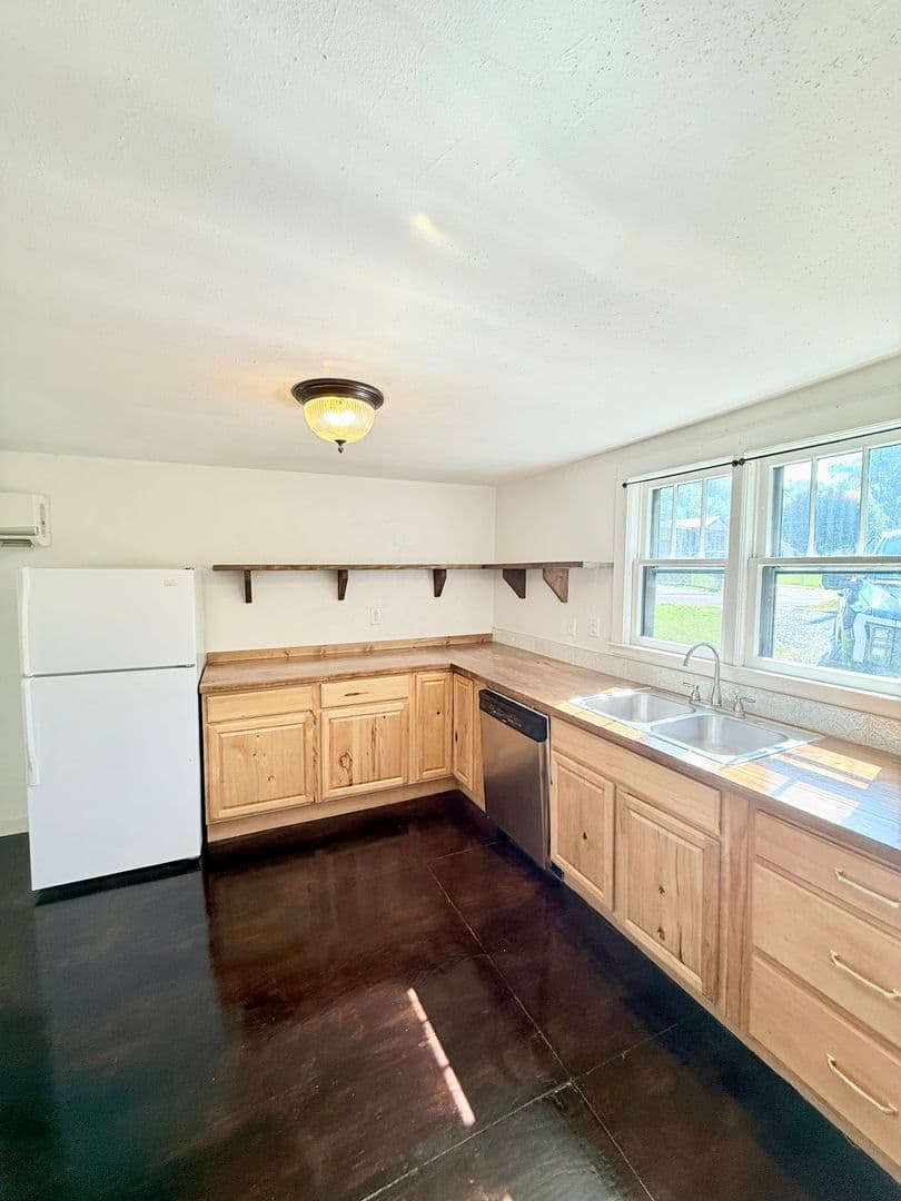 Loudon House: 1116 Freedman Street