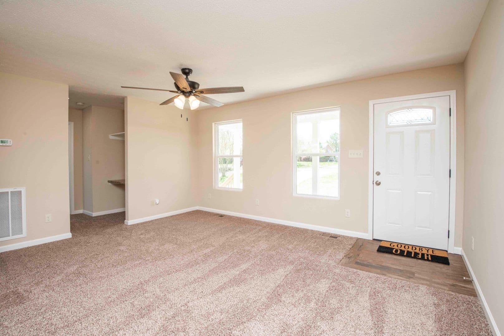 Knoxville House: 7206 Della Drive
