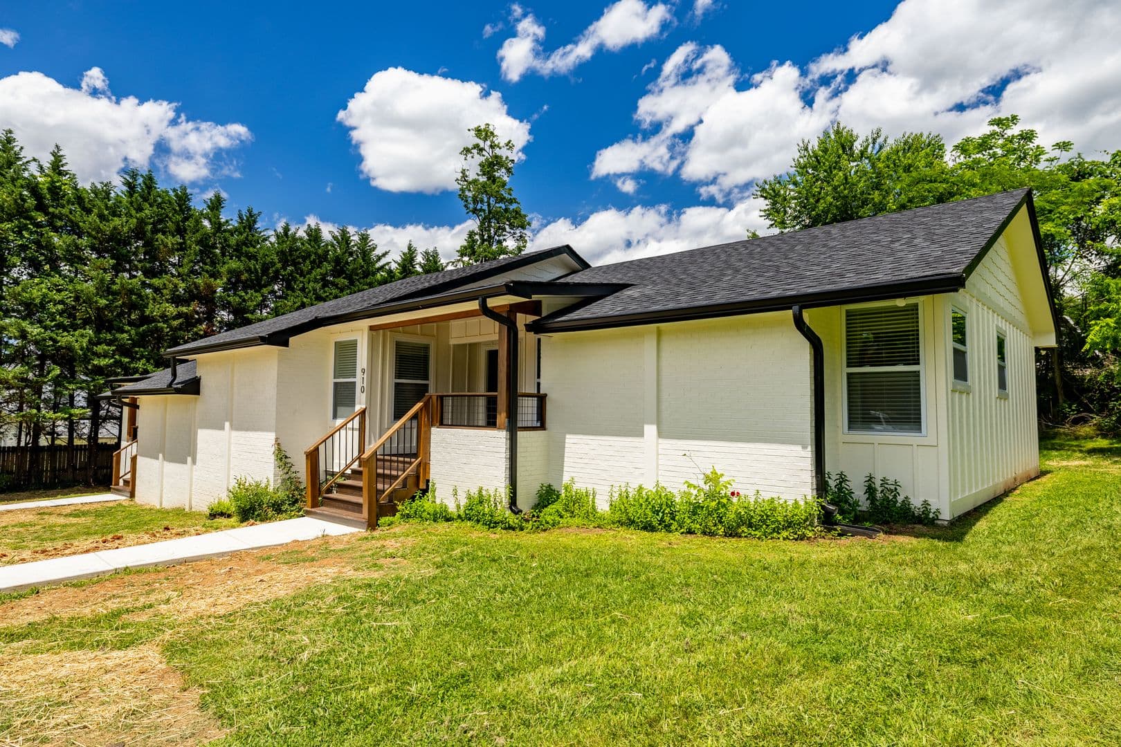 Maryville House: 910 Windlau Court