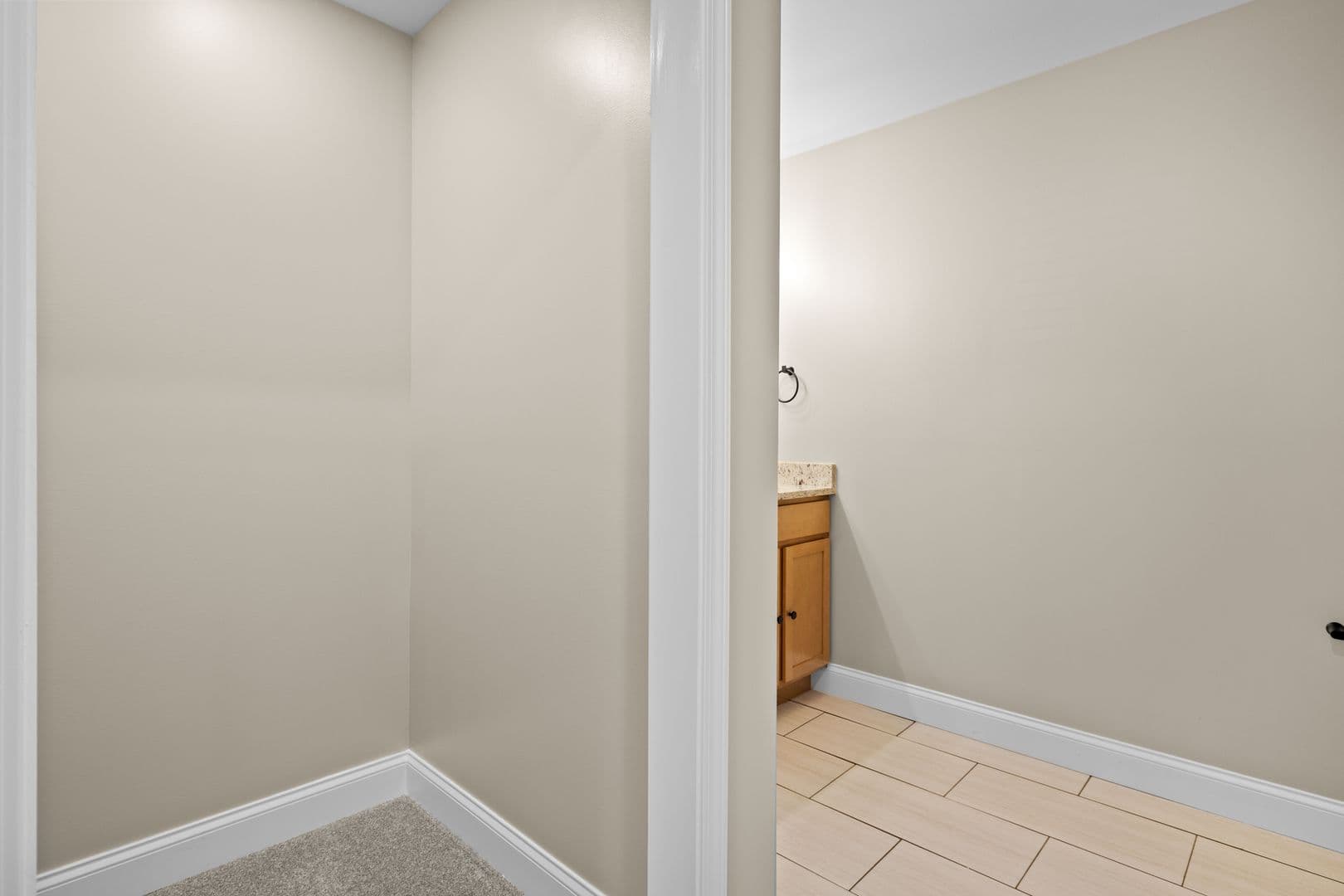 Maryville House: 910 Windlau Court