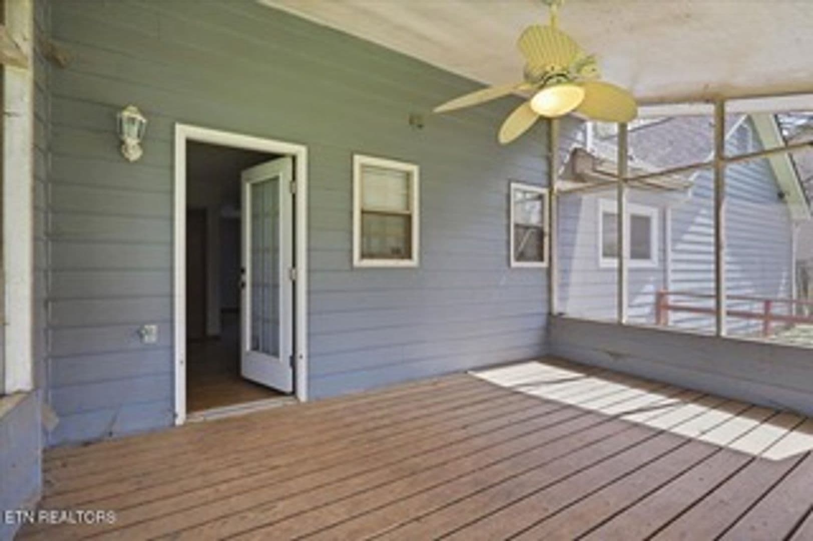 Knoxville House: 8941 Colchester Ridge Road