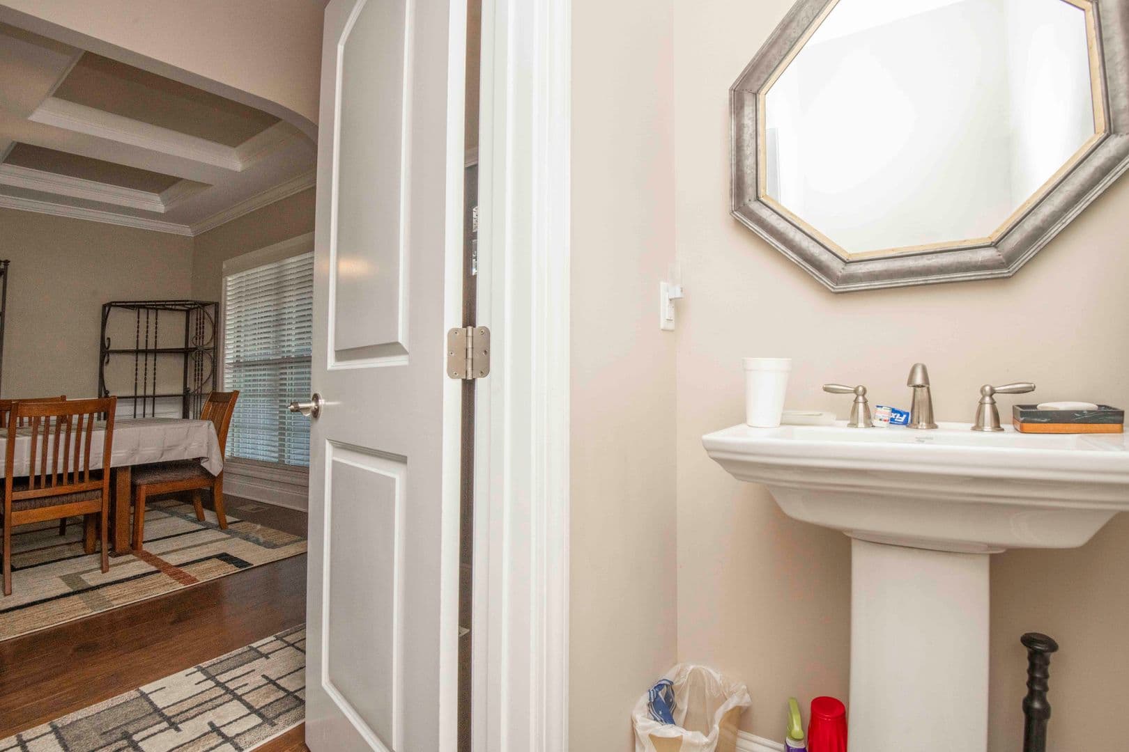 Knoxville House: 12032 Poplar Meadow Lane