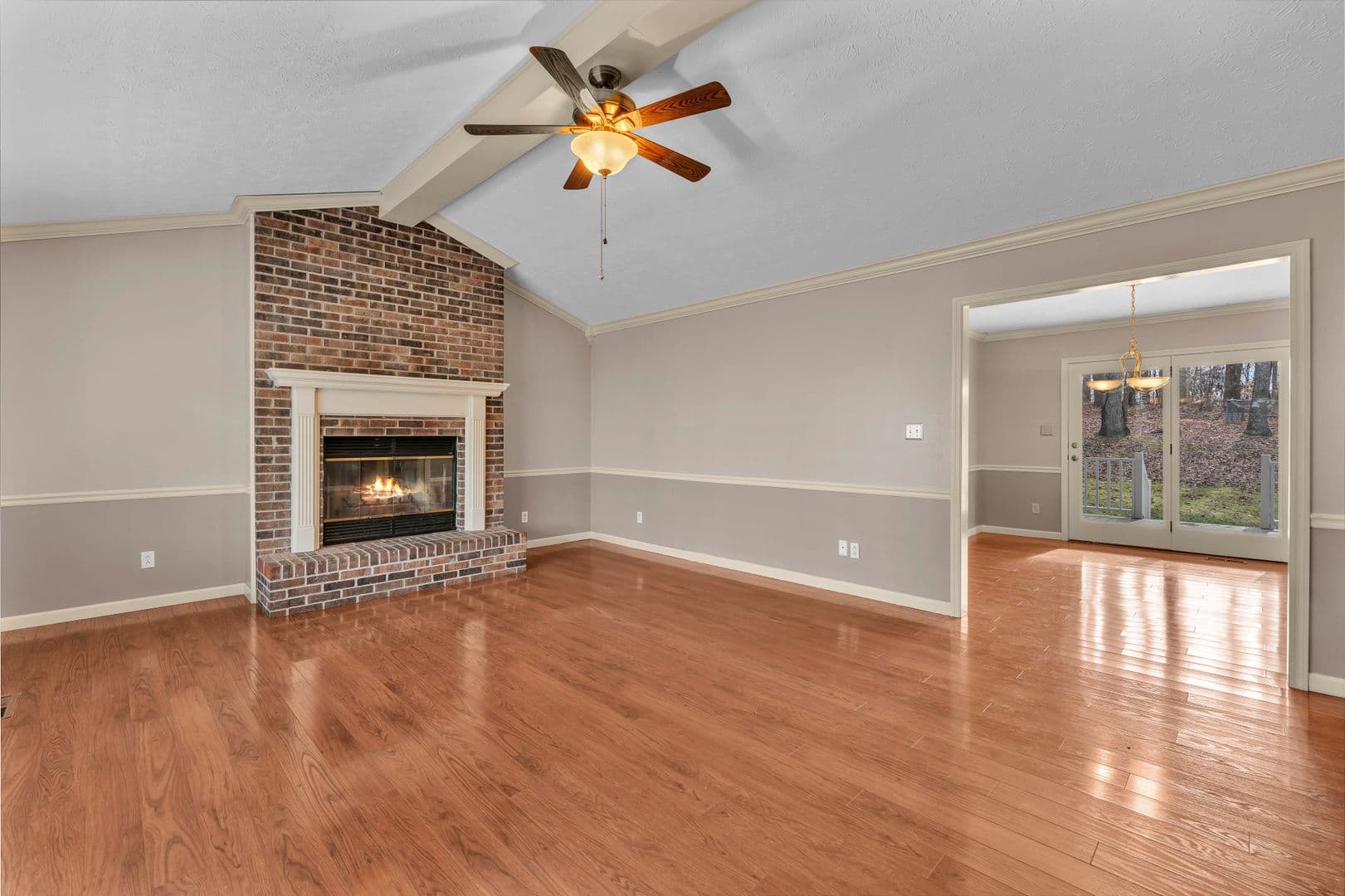 Clinton House: 152 White Loop Road