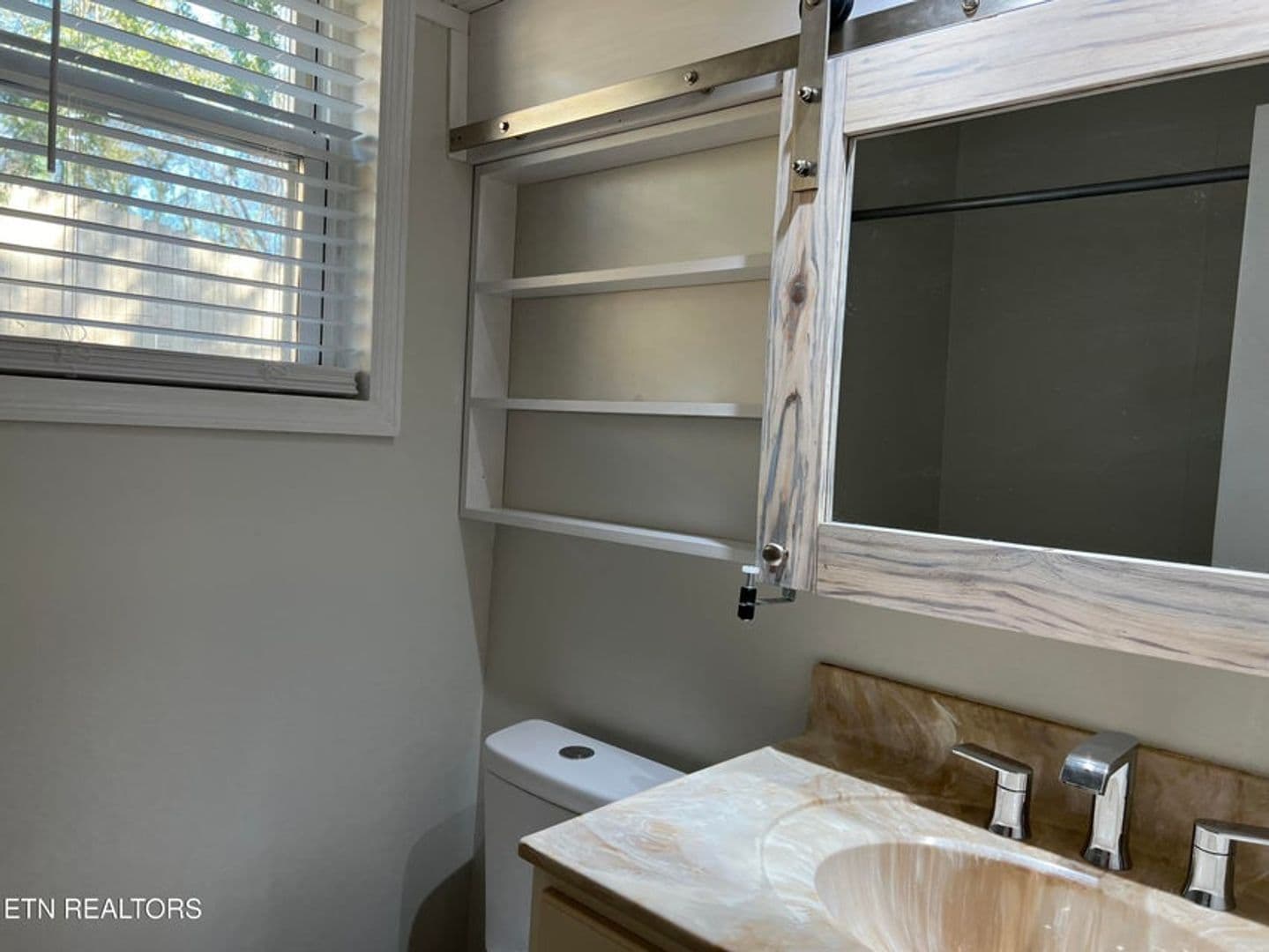 Knoxville House: 614 Agnes Ave.  Apt. #3