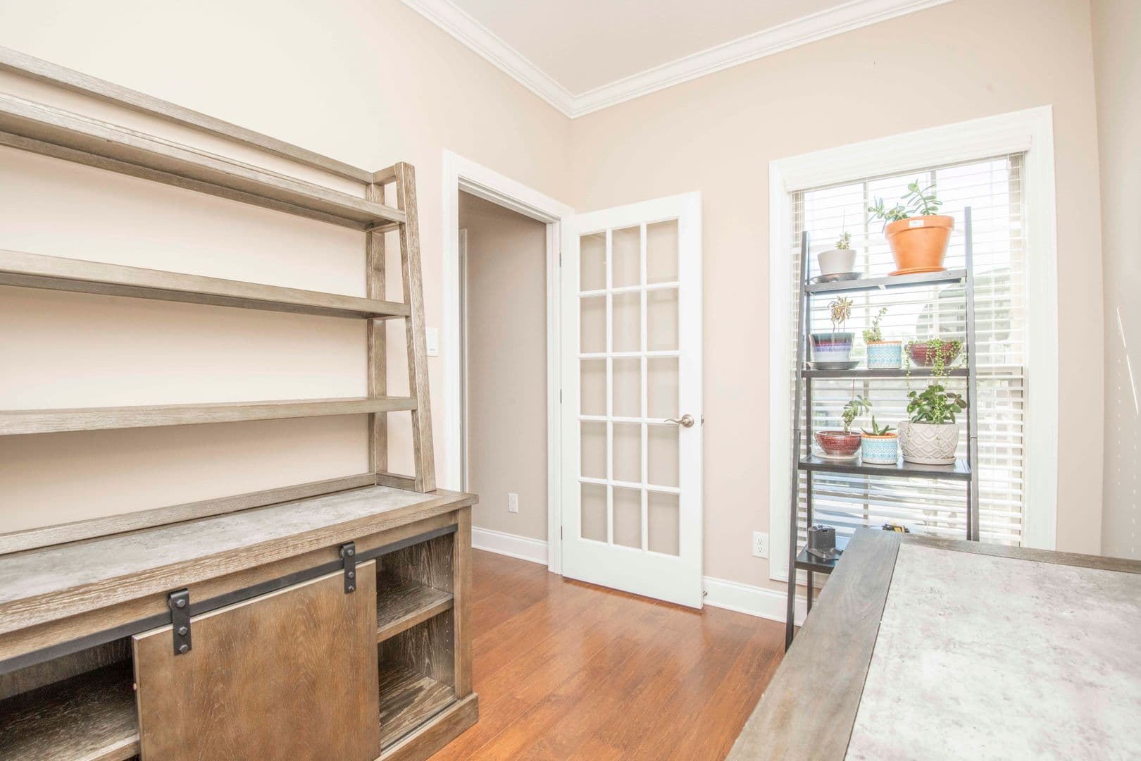 Knoxville House: 12032 Poplar Meadow Lane
