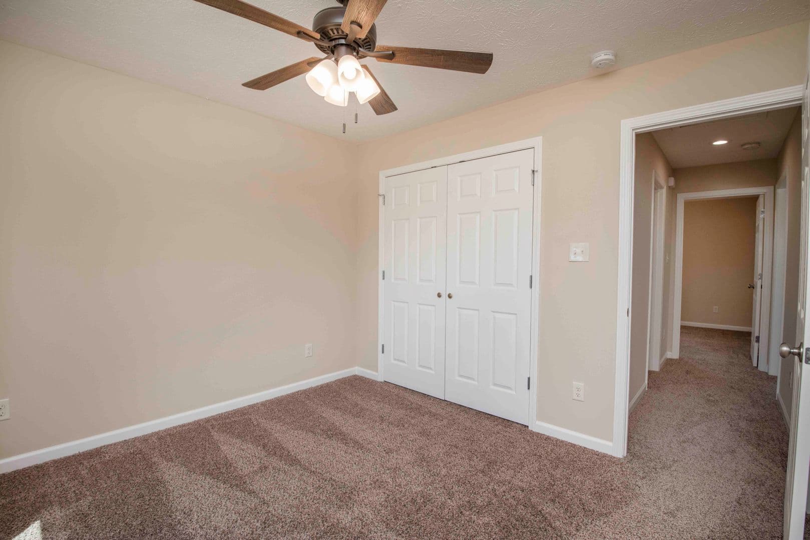 Knoxville House: 7206 Della Drive