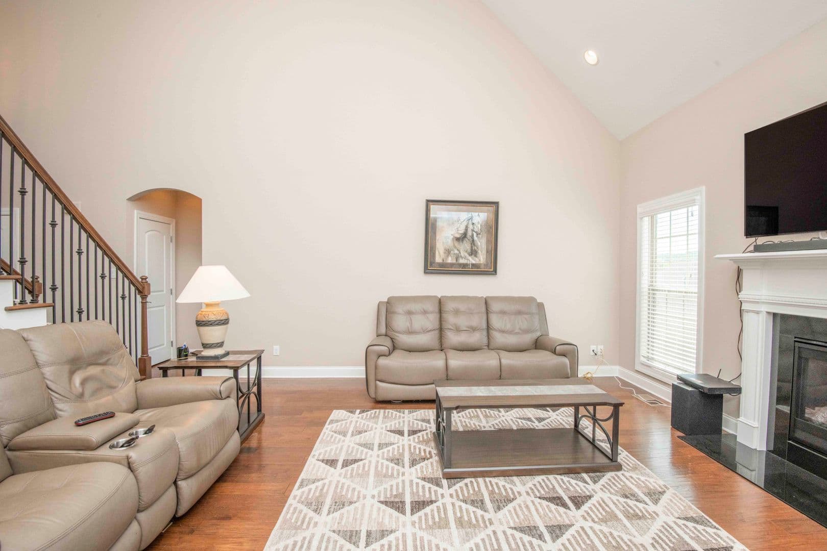 Knoxville House: 12032 Poplar Meadow Lane