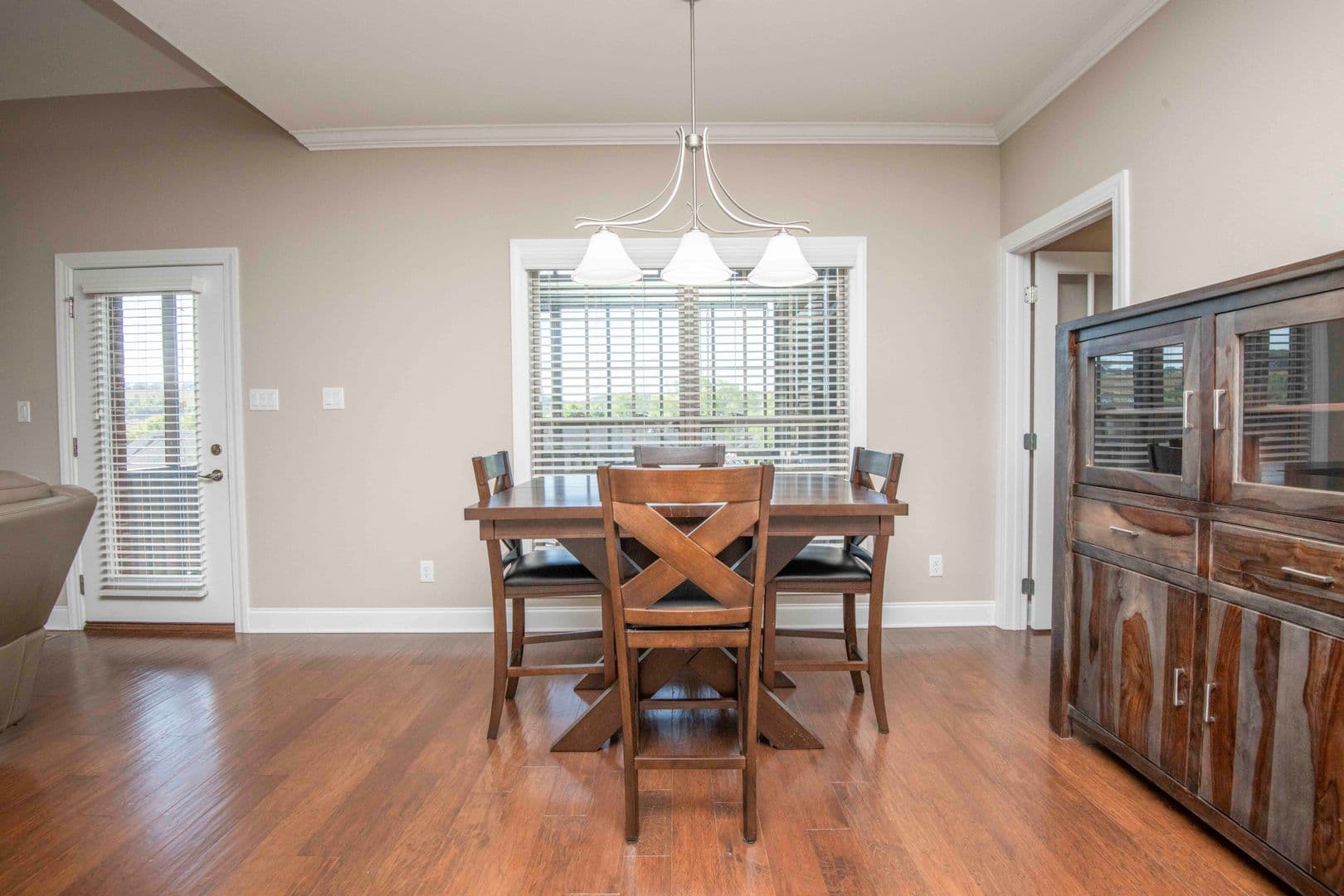Knoxville House: 12032 Poplar Meadow Lane