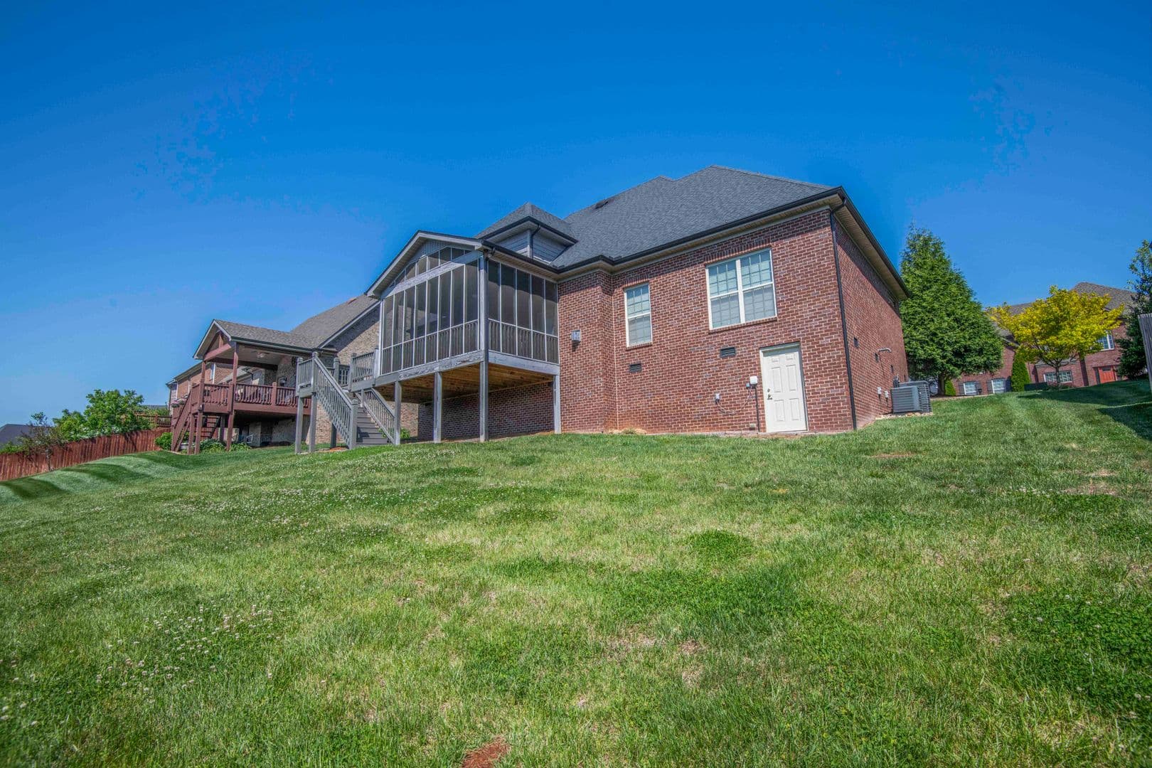 Knoxville House: 12032 Poplar Meadow Lane