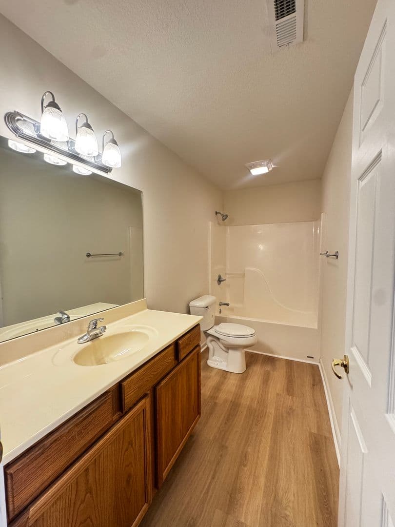 Maryville House: 915 Mercer Drive