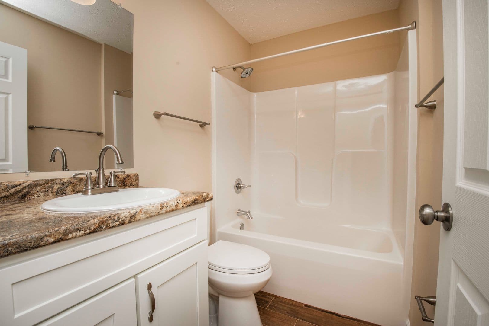 Knoxville House: 7206 Della Drive