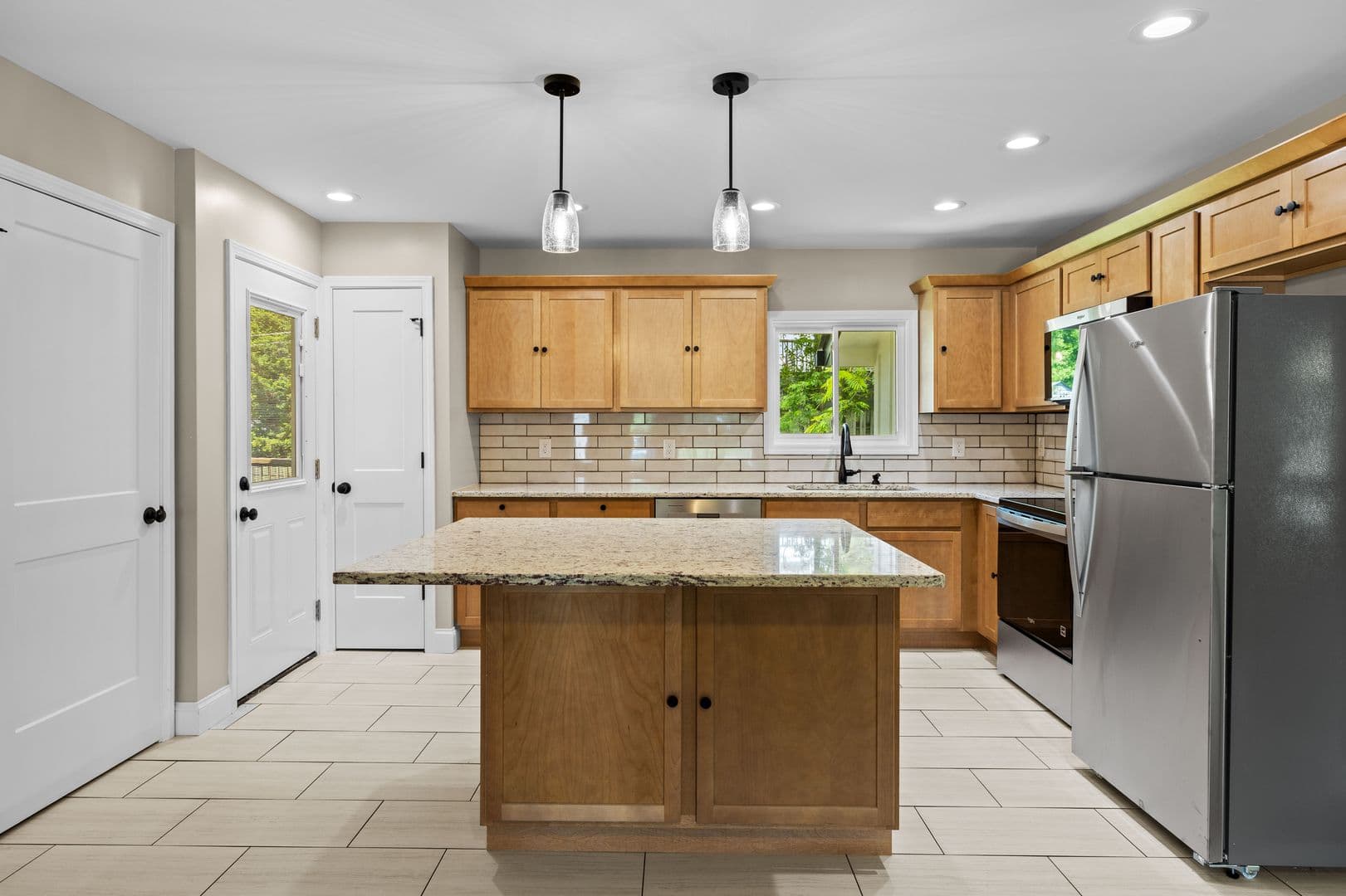 Maryville House: 910 Windlau Court