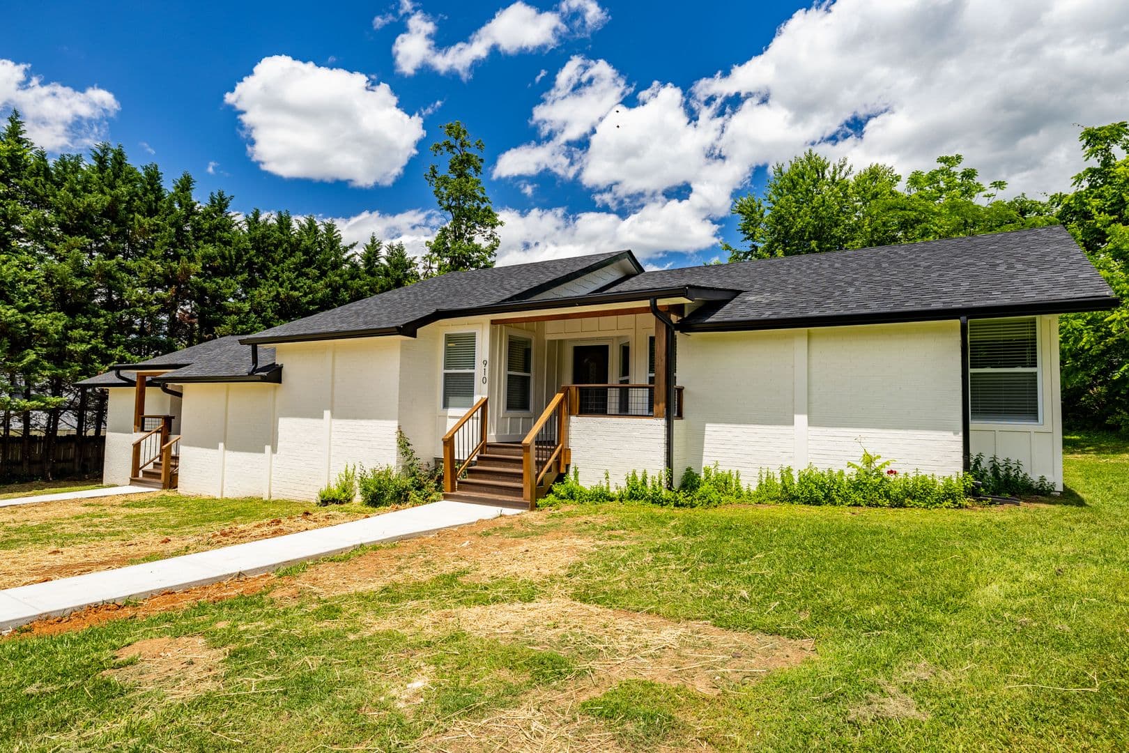 Maryville House: 910 Windlau Court