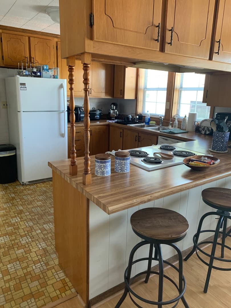 Maryville House: 320 Waller Avenue
