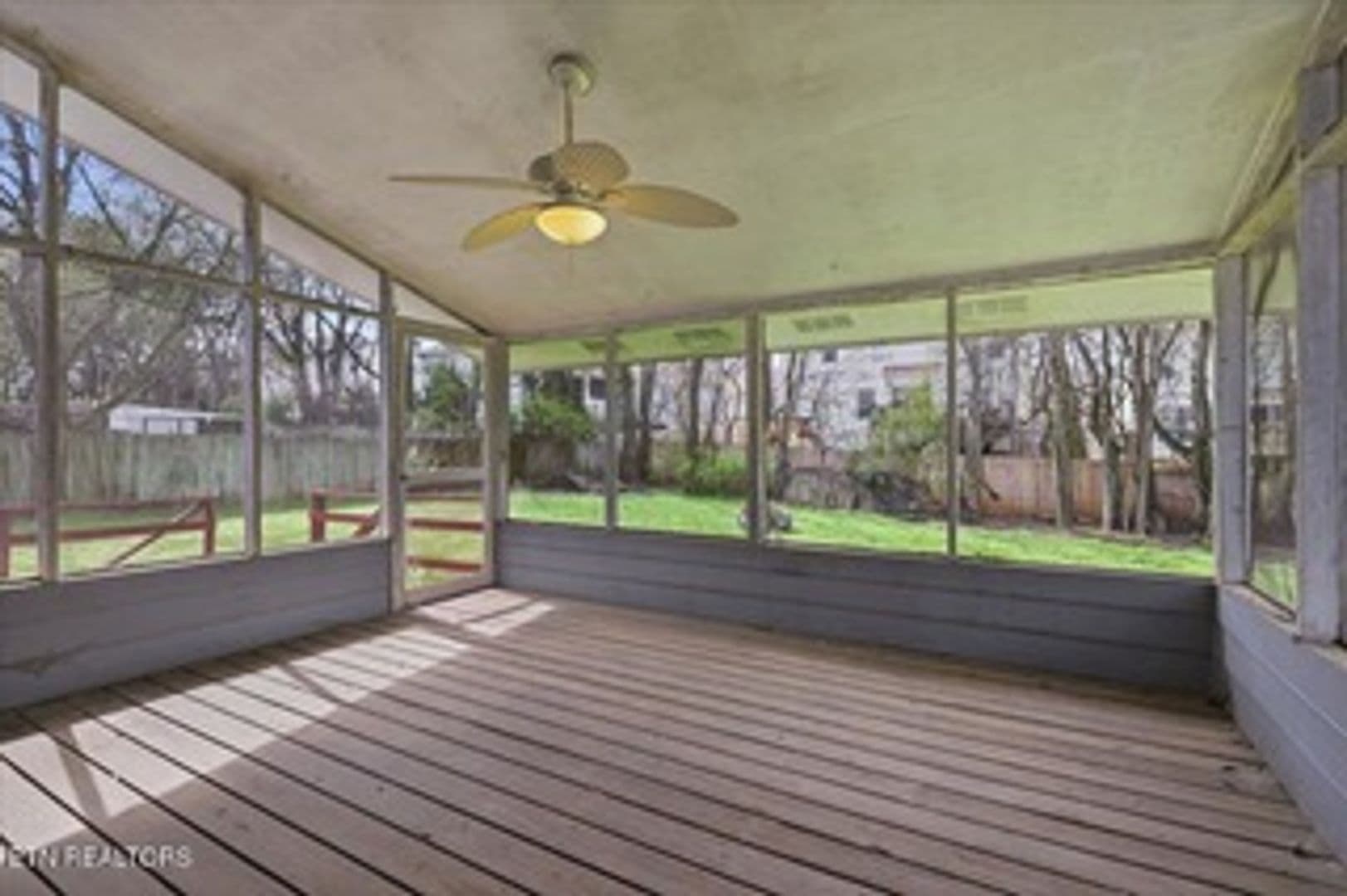 Knoxville House: 8941 Colchester Ridge Road