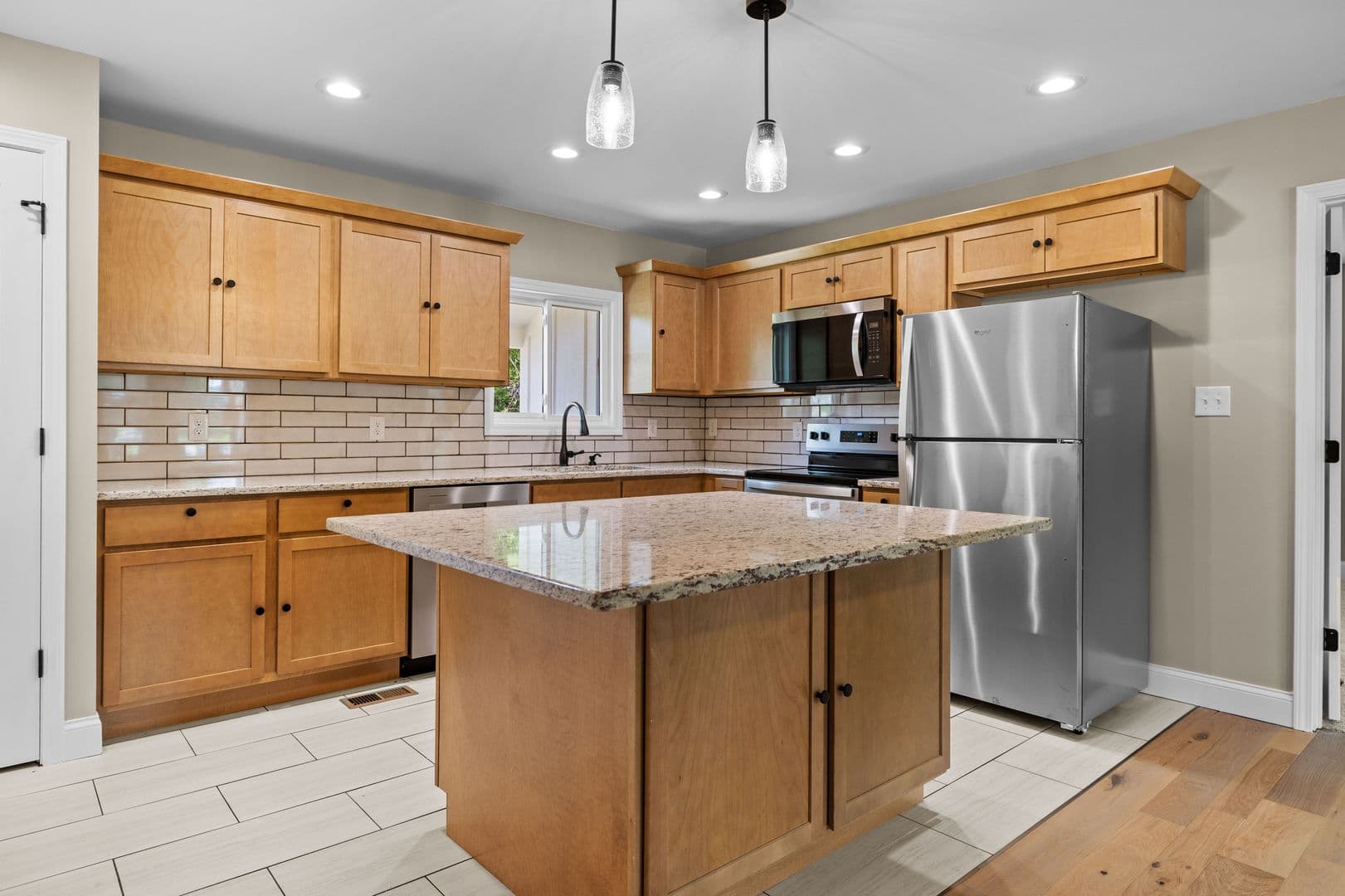 Maryville House: 910 Windlau Court