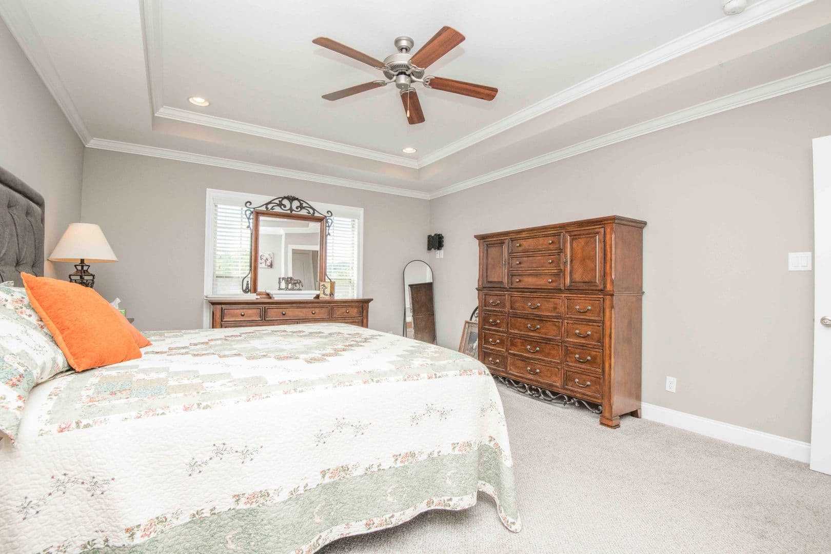 Knoxville House: 12032 Poplar Meadow Lane